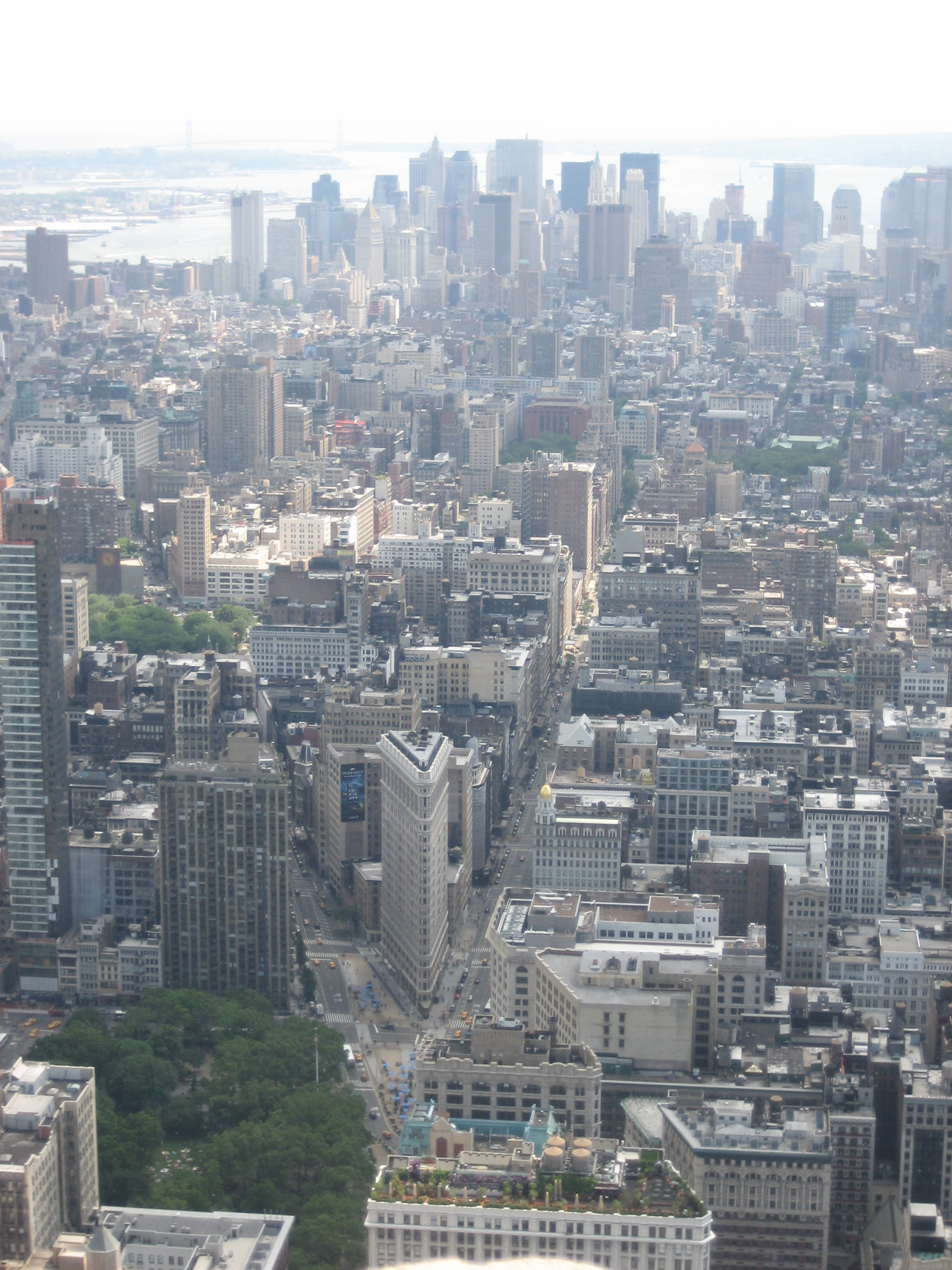 Southern view of Manhattan from the Empire State Building